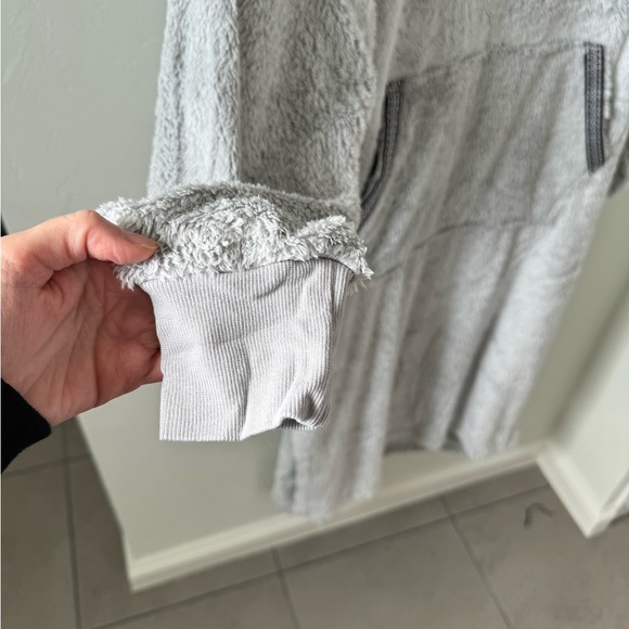 Joyspun women’s oversized, hooded, plush lounger size large - Picture 4 of 9